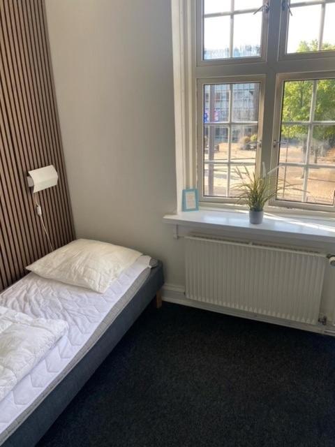 Danhostel Odense City Zewnętrze zdjęcie A room at the hospital