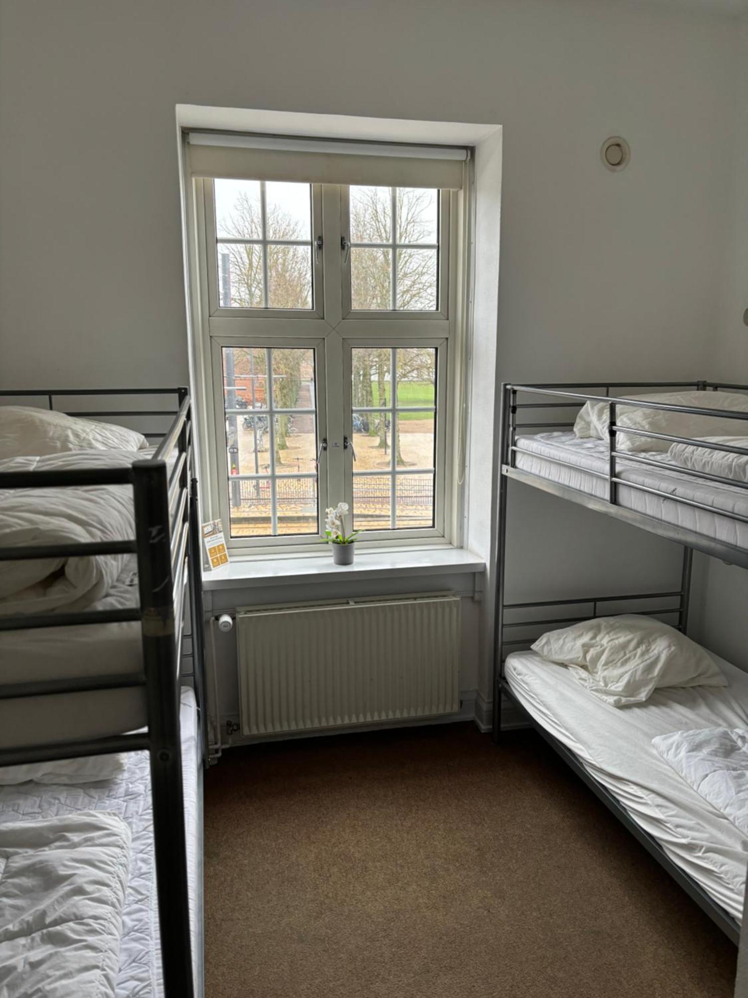 Danhostel Odense City Zewnętrze zdjęcie Hostel room in Copenhagen