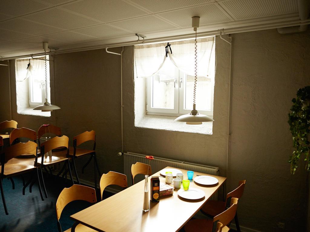 Danhostel Odense City Zewnętrze zdjęcie Interior of a typical Japanese restaurant