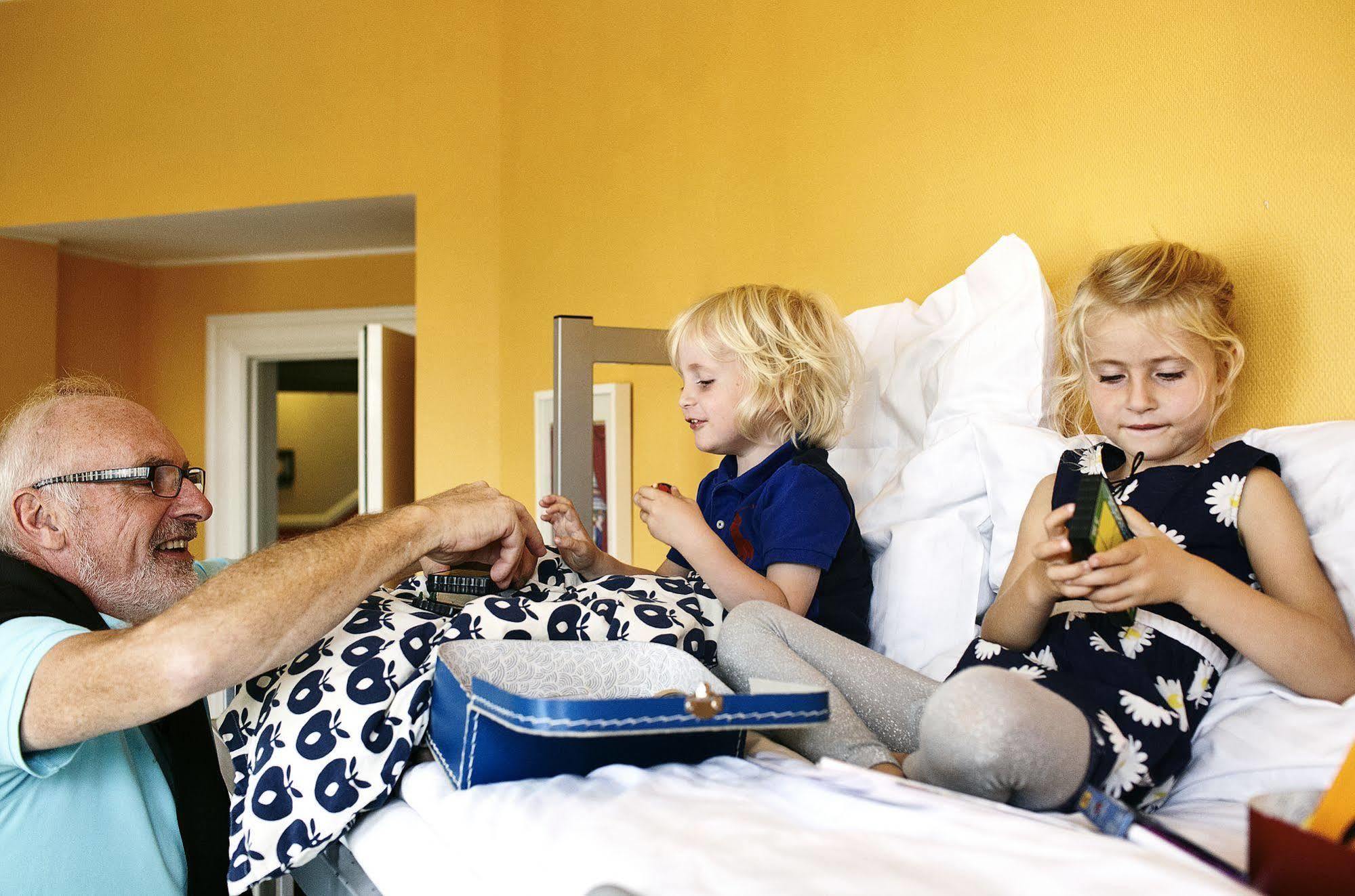 Danhostel Odense City Zewnętrze zdjęcie Family at the Best Western Premier Hotel, Copenhagen
